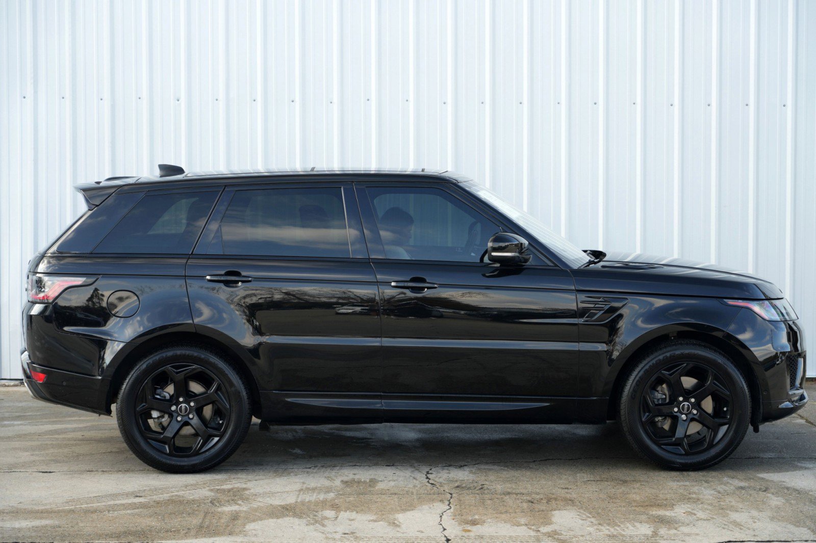 Used 2018 Land Rover Range Rover Sport HSE image 57