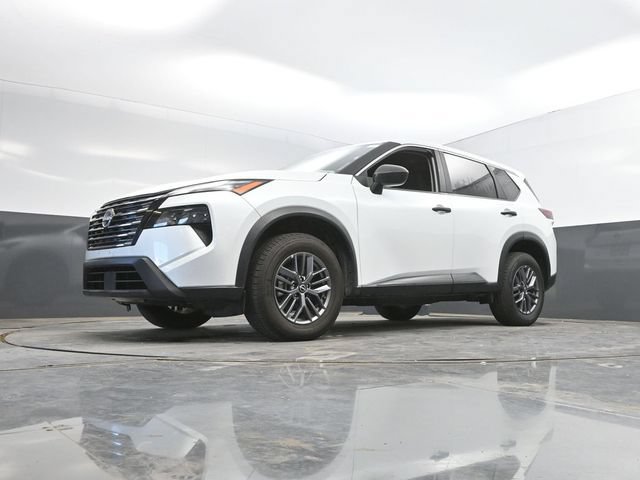 Used 2024 Nissan Rogue S AWD/4WD image 52