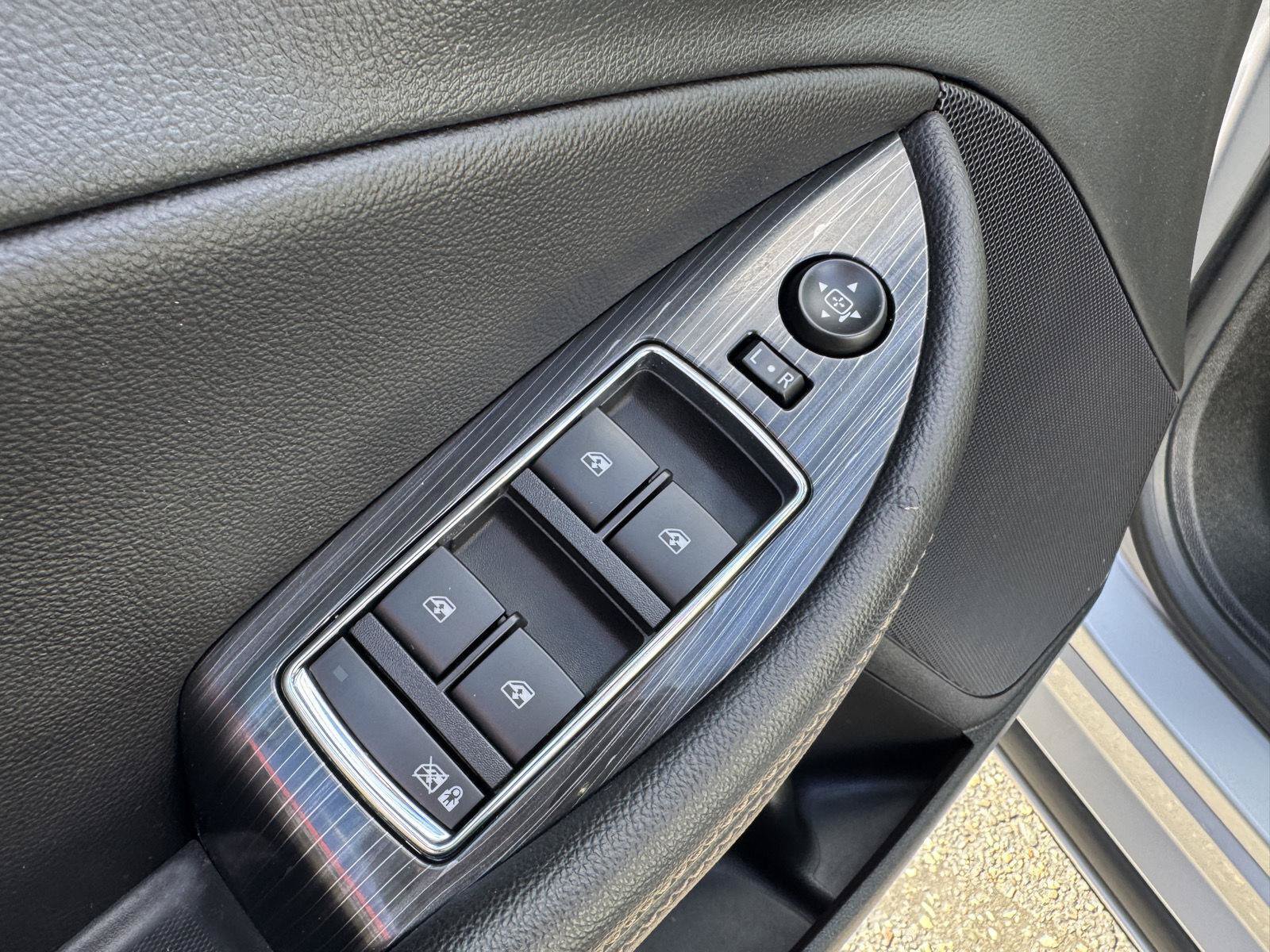 Used 2019 Chevrolet Impala LT FWD image 13