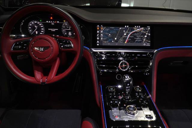Used 2023 Bentley Flying Spur V8 image 15