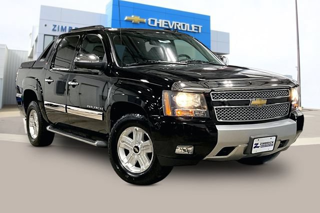 Used 2010 Chevrolet Avalanche LT w/ Luxury Package AWD/4WD image 1