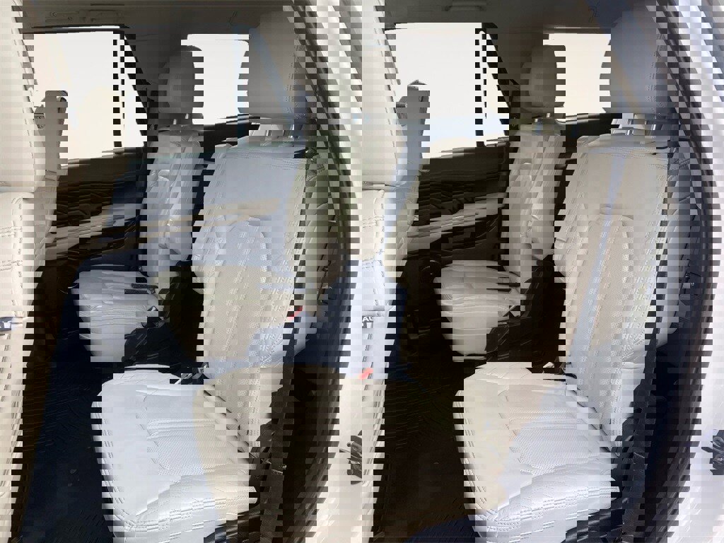 Used 2019 Ford Expedition Platinum image 12