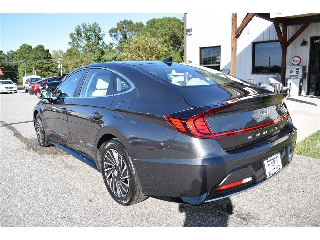 Used 2023 Hyundai Sonata SEL w/ Cargo Package image 3