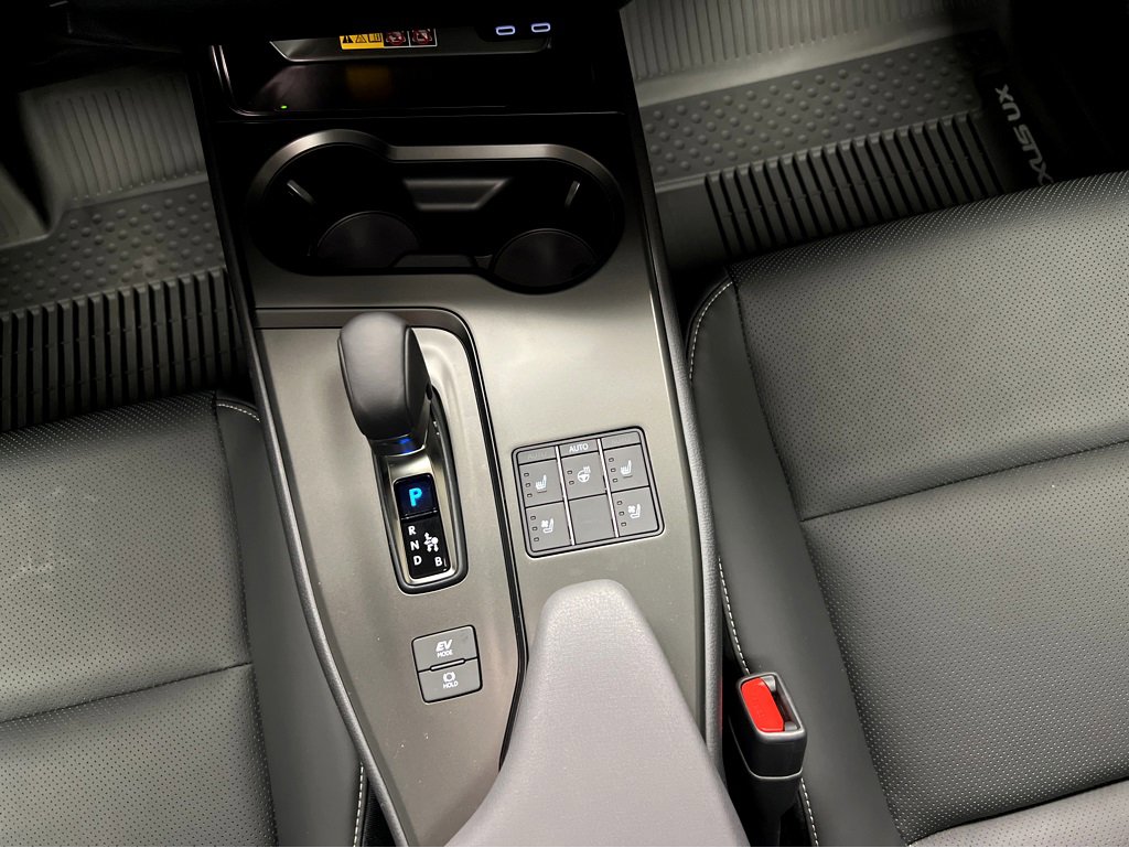 New 2025 Lexus UX 300h AWD image 40