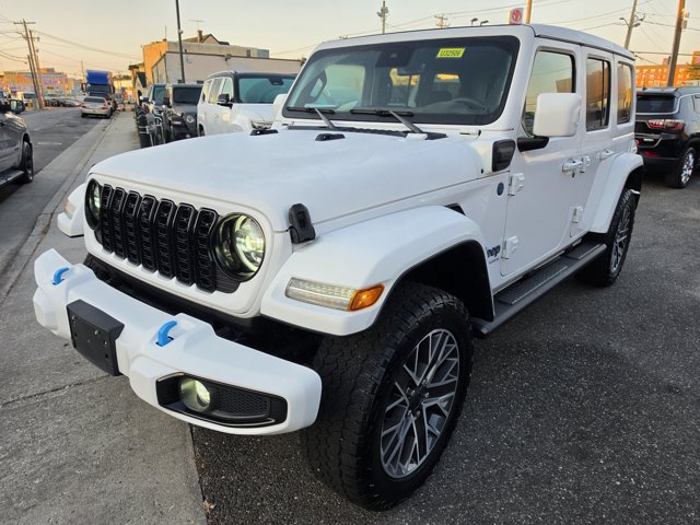 Used 2024 Jeep Wrangler High Altitude AWD/4WD image 2