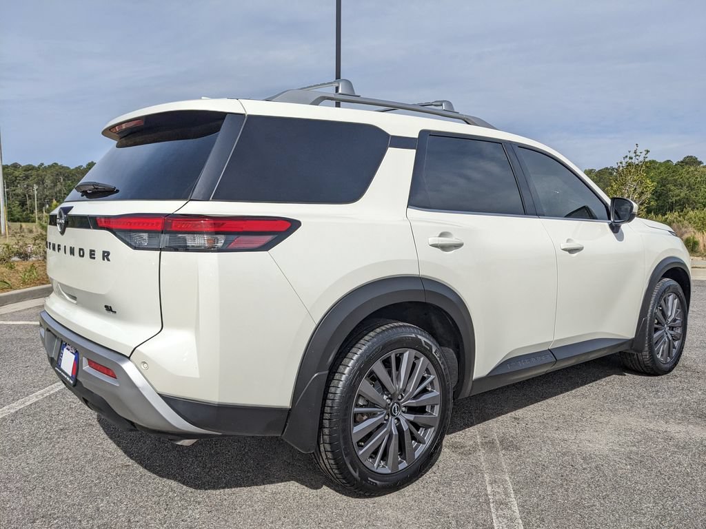 Used 2024 Nissan Pathfinder SL w/ SL Premium Package FWD image 22