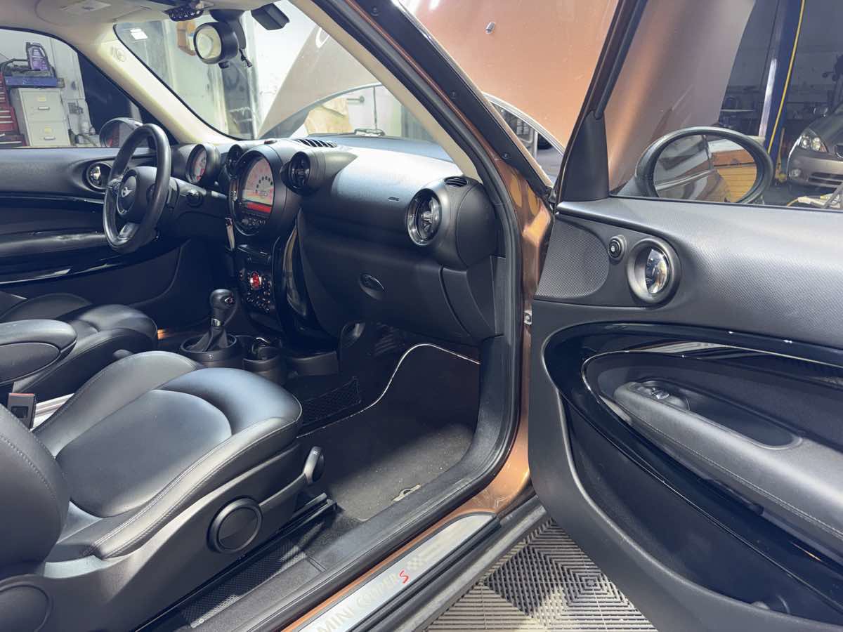 Used 2013 MINI Cooper Paceman S image 23