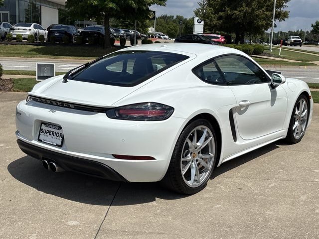 Used 2024 Porsche 718 Cayman w/ Premium Package RWD image 3