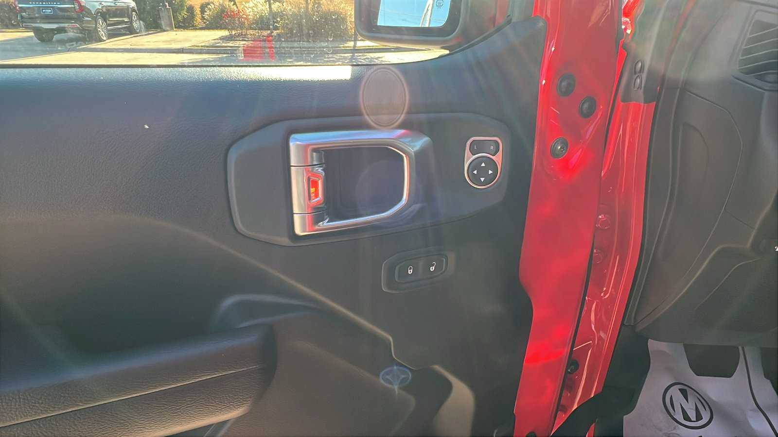 Used 2025 Jeep Wrangler Willys image 15