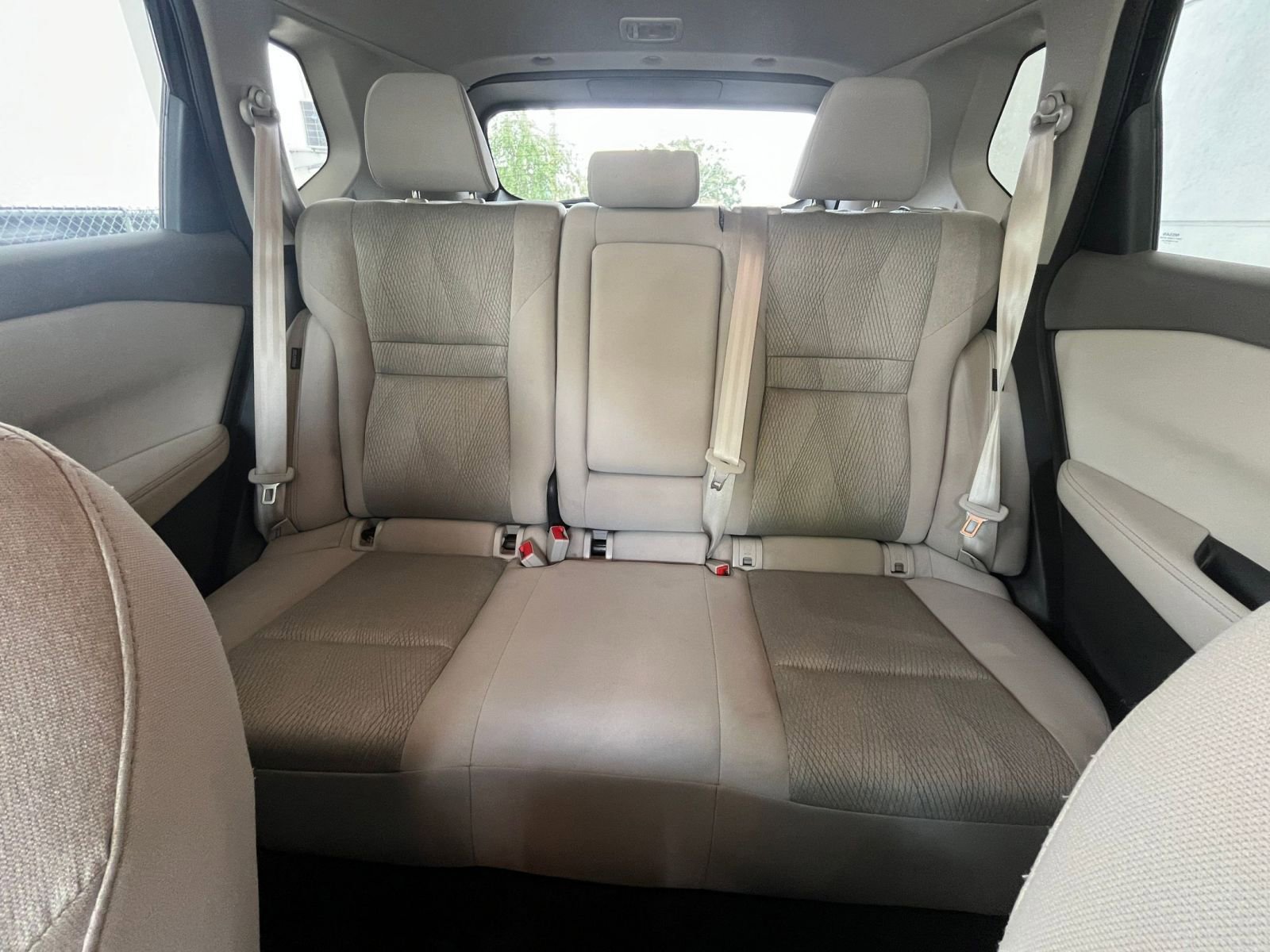 Used 2025 Nissan Rogue SV FWD image 40