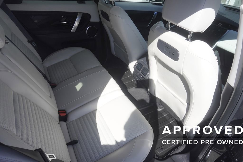 Used 2025 Land Rover Discovery Sport S image 26