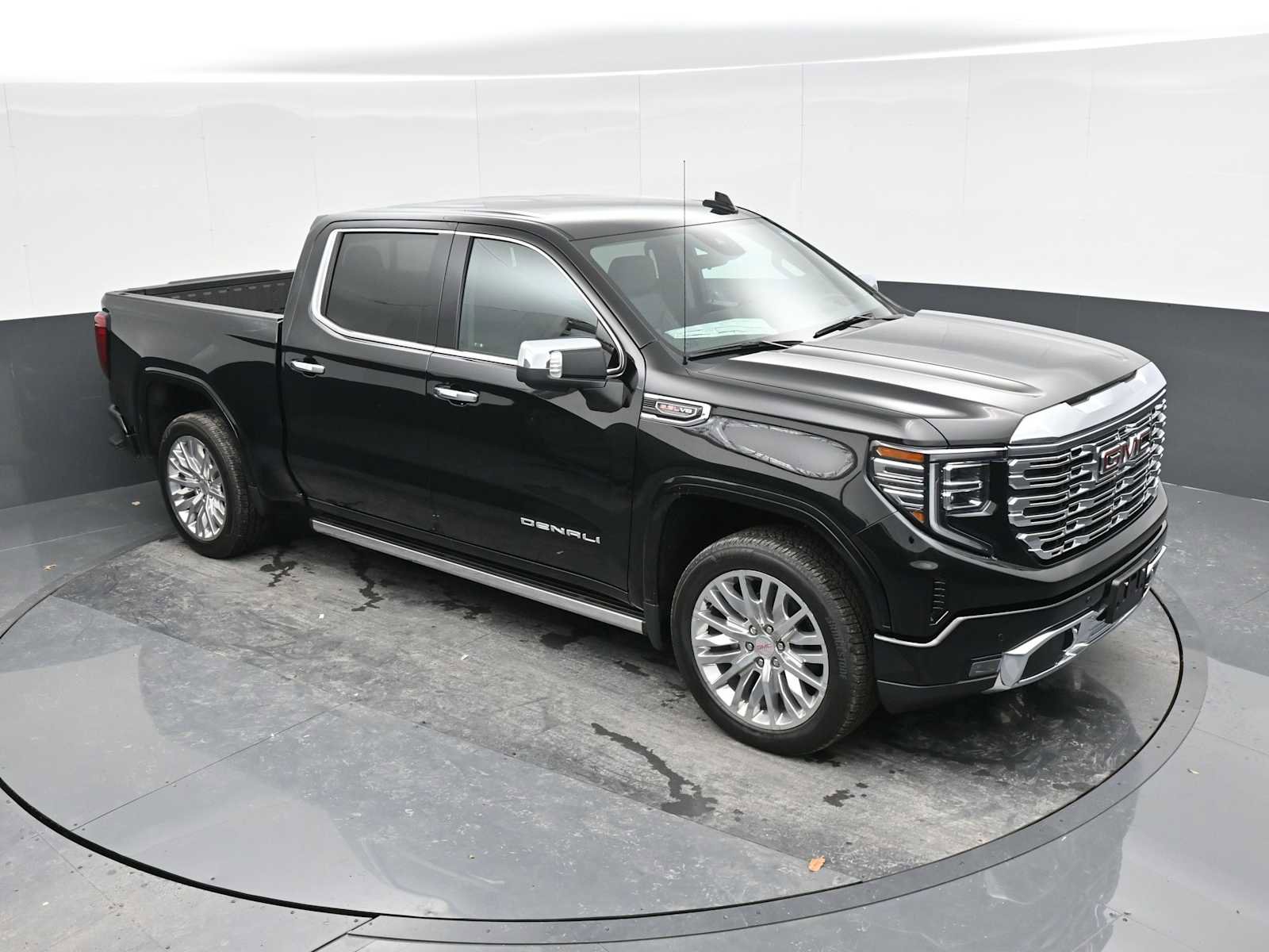 New 2024 GMC Sierra 1500 Denali w/ Technology Package image 31