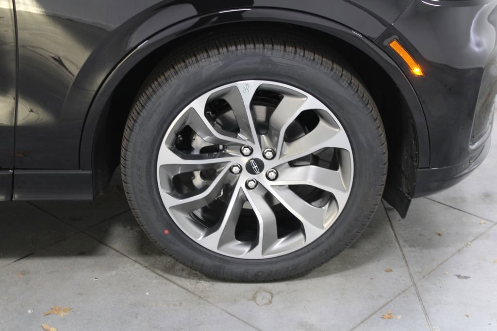 New 2026 Lincoln Aviator 2WD image 12