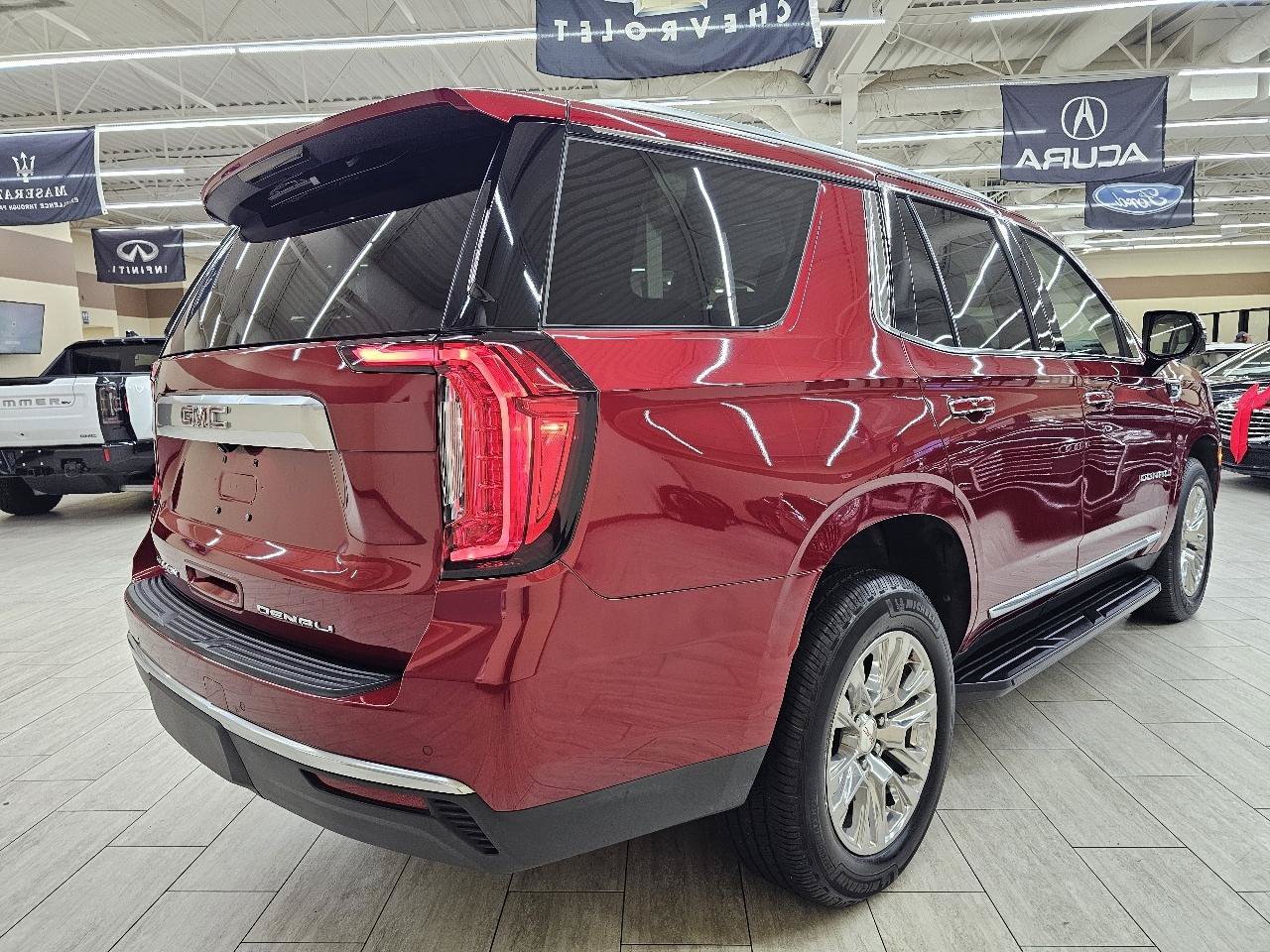 Used 2021 GMC Yukon Denali RWD image 6