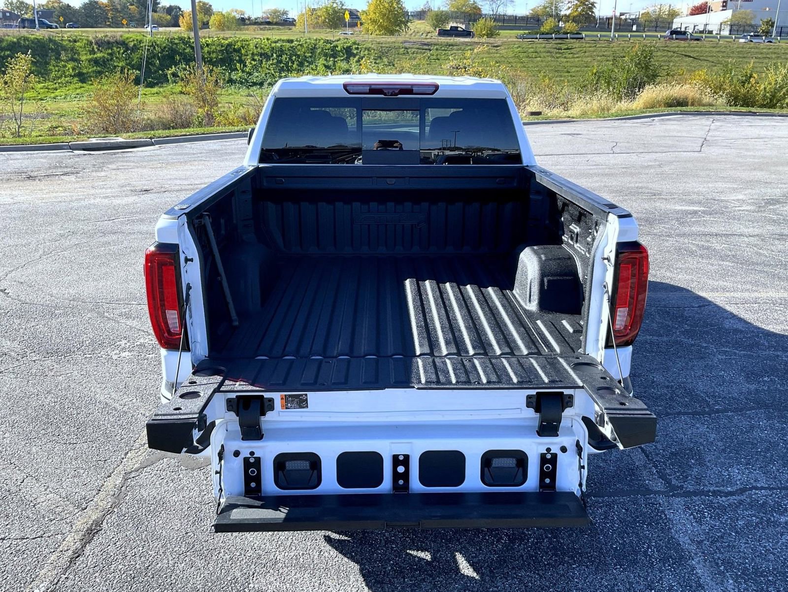 Certified 2024 GMC Sierra 1500 AT4 w/ Technology Package image 21