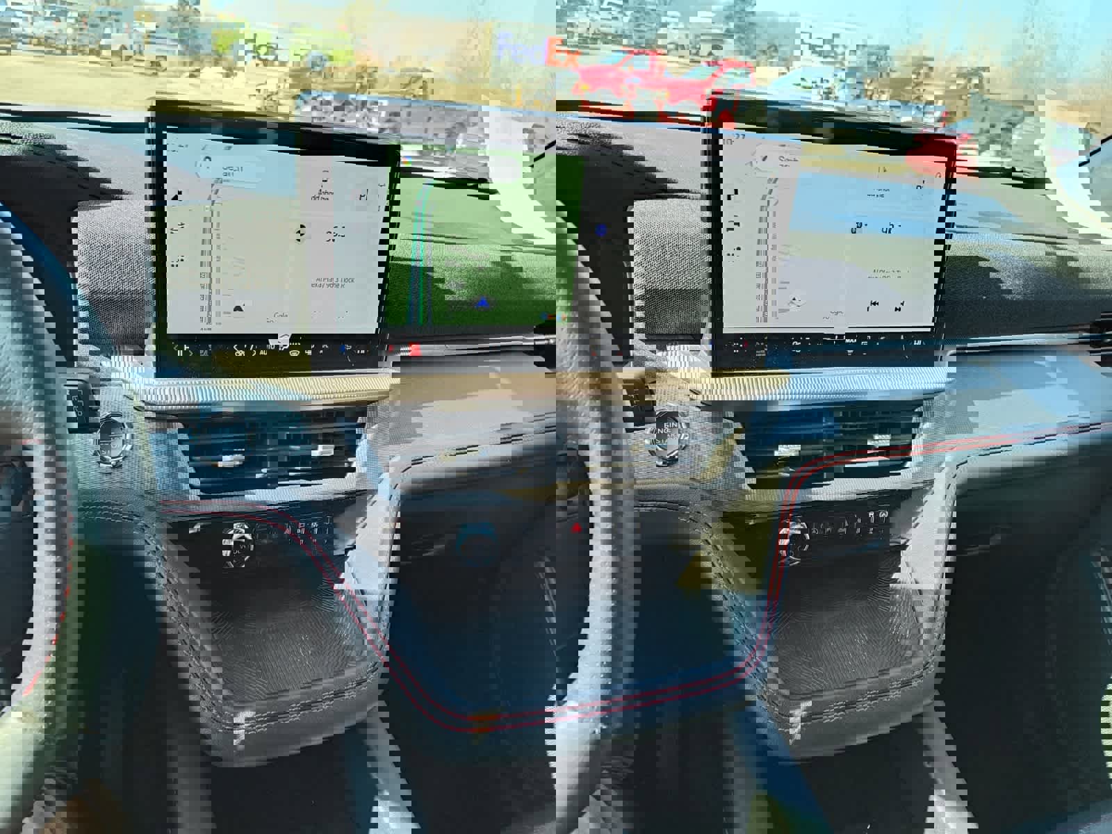 Used 2025 Ford Explorer ST-Line image 12