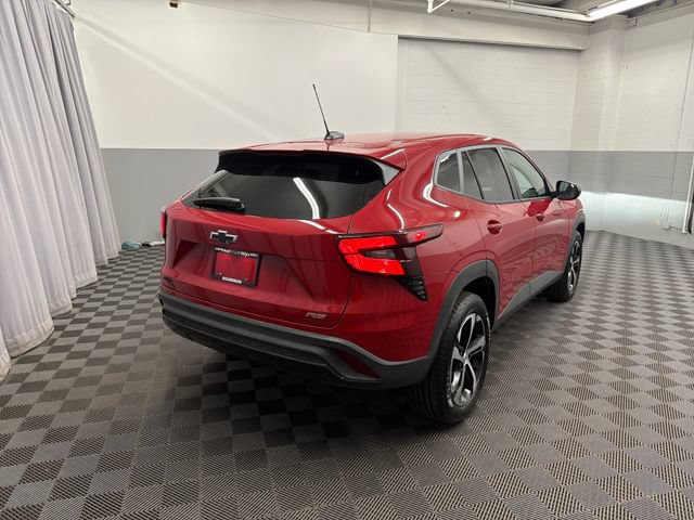 Used 2026 Chevrolet Trax RS w/ Sunroof Package FWD image 5