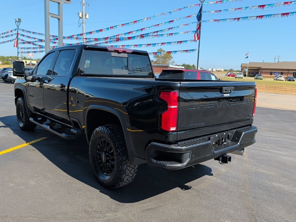 Used 2024 Chevrolet Silverado 2500 LTZ w/ LTZ Plus Package AWD/4WD image 4