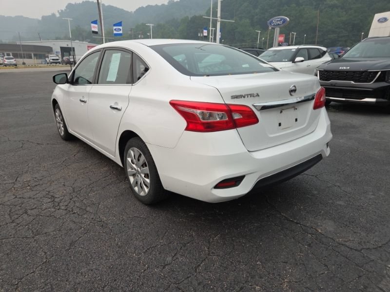 Used 2016 Nissan Sentra S FWD image 5