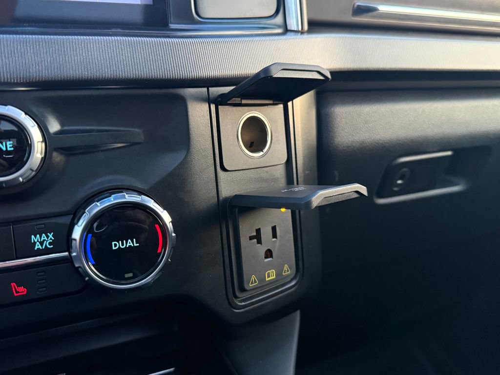 Used 2024 Ford F350 Platinum image 37