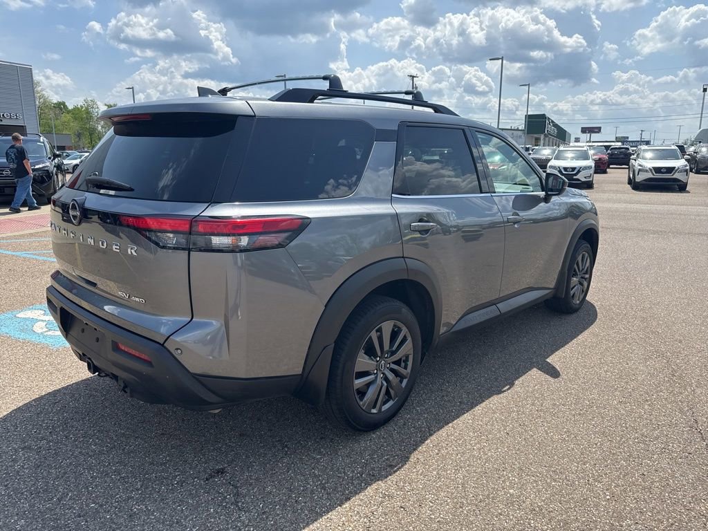 Used 2022 Nissan Pathfinder SV w/ SV Premium Package AWD/4WD image 7