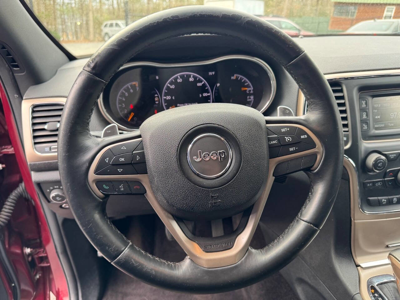 Used 2016 Jeep Grand Cherokee Laredo w/ Quick Order Package 23E AWD/4WD image 10