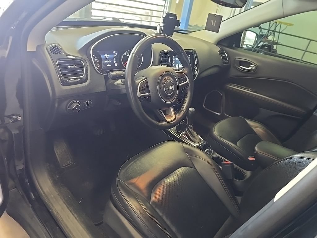 Used 2018 Jeep Compass Limited w/ Navigation Group AWD/4WD image 5
