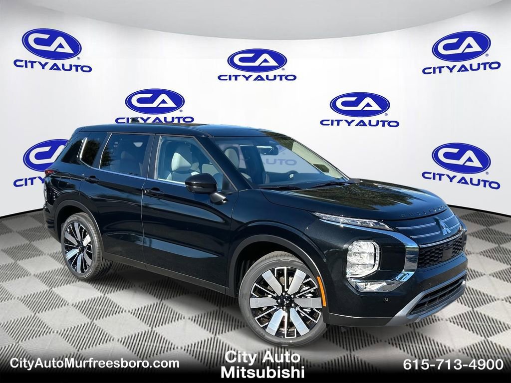 New 2025 Mitsubishi Outlander SE image 1