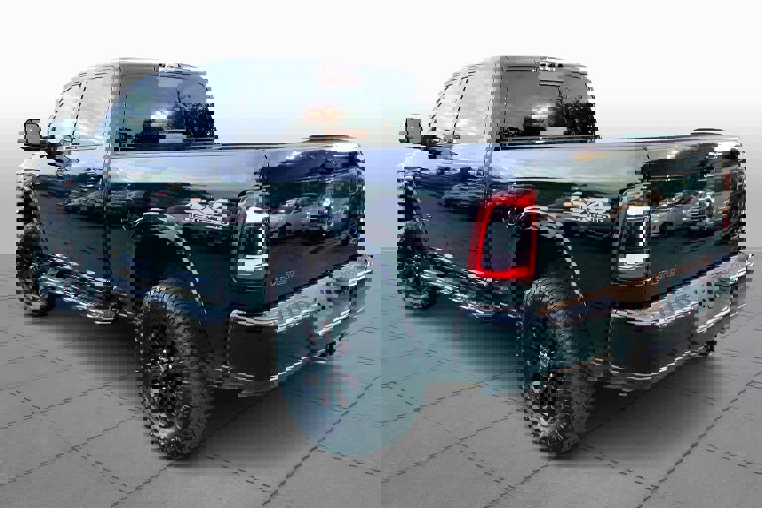 Used 2019 RAM 2500 Laramie image 11