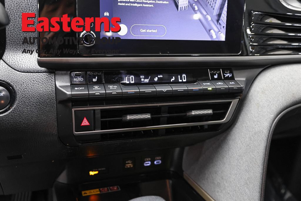 Used 2025 Toyota Camry LE w/ Convenience Package FWD image 20