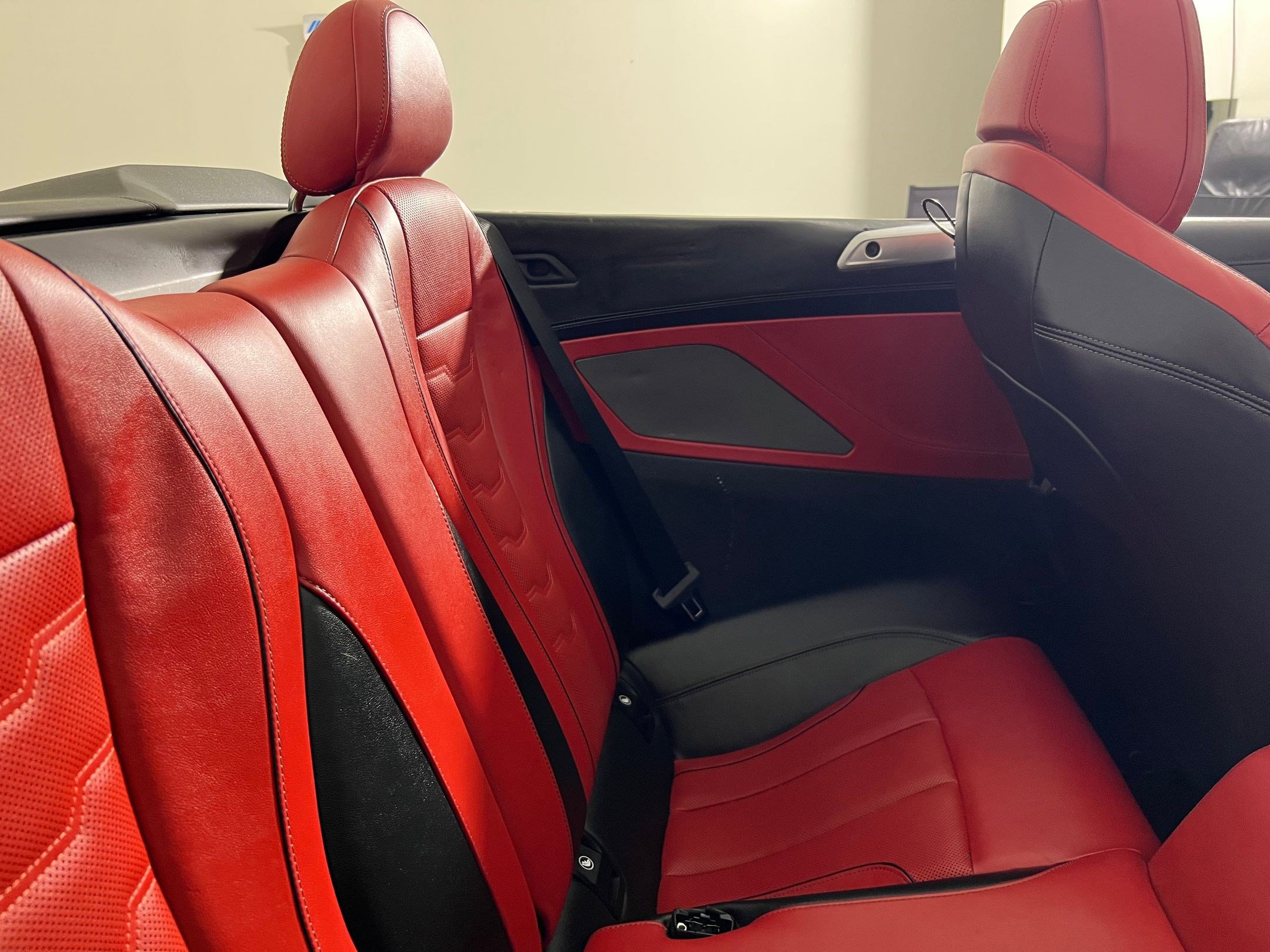 Used 2021 BMW M850i xDrive Convertible w/ Driving Assistance Package image 32