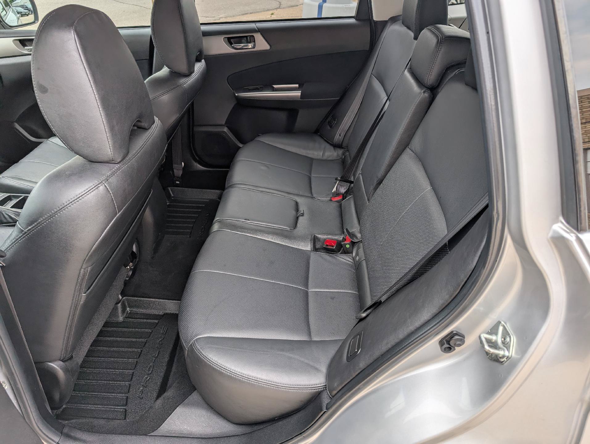Used 2011 Subaru Forester 2.5X Touring w/ Rugged Pkg 1F AWD/4WD image 11