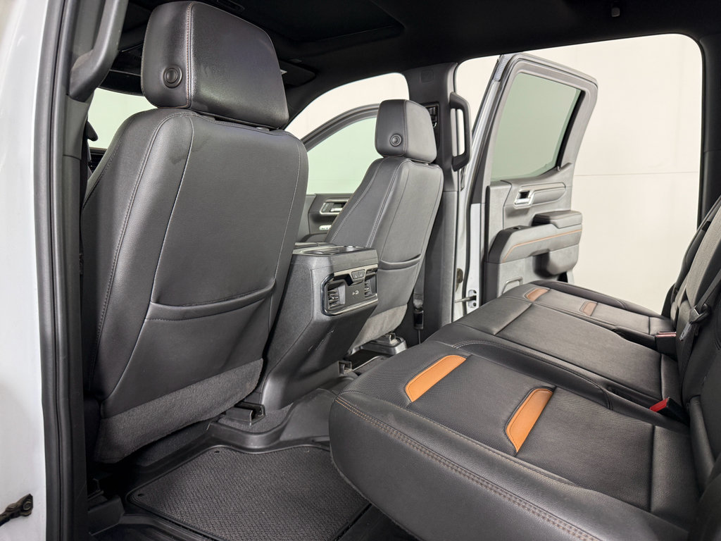 Used 2022 GMC Sierra 1500 AT4 w/ AT4 Preferred Package AWD/4WD image 23