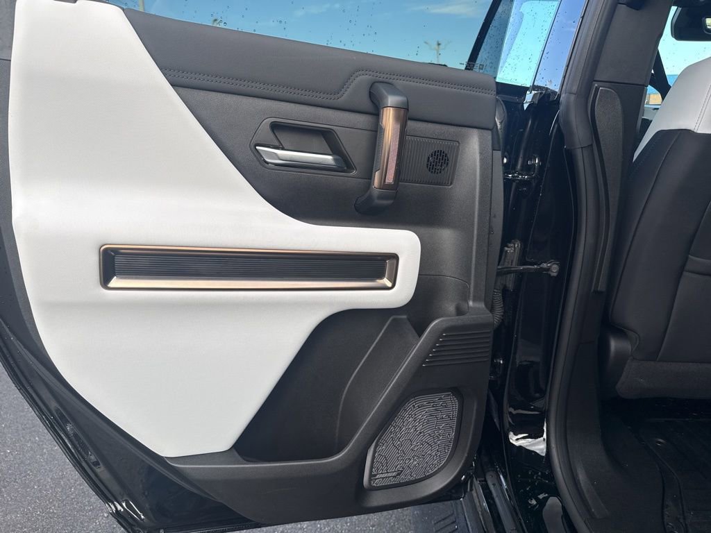 Used 2024 GMC Hummer EV 2X image 28