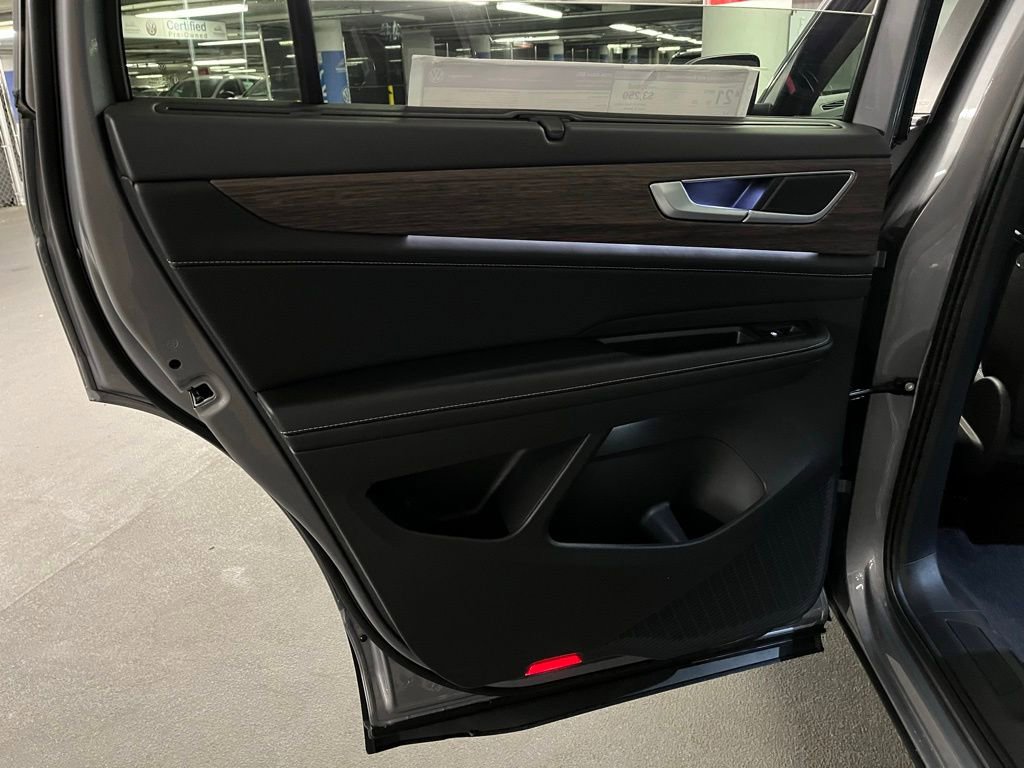 New 2026 Volkswagen Atlas SEL image 21