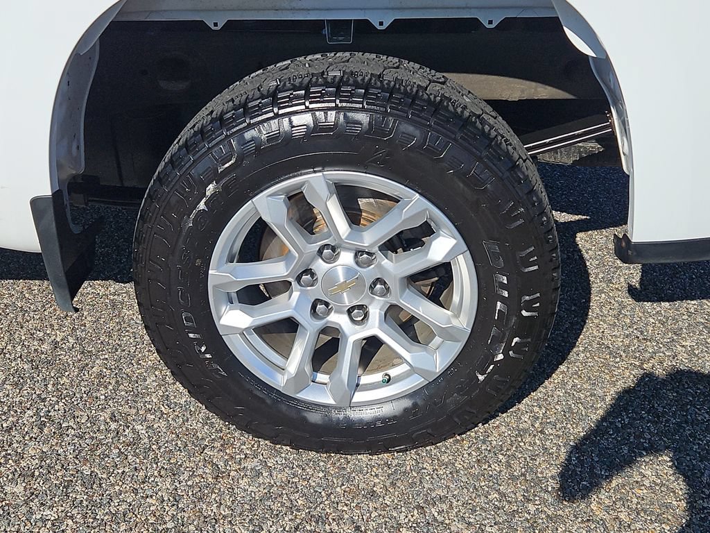 Used 2023 Chevrolet Silverado 1500 LT AWD/4WD image 8