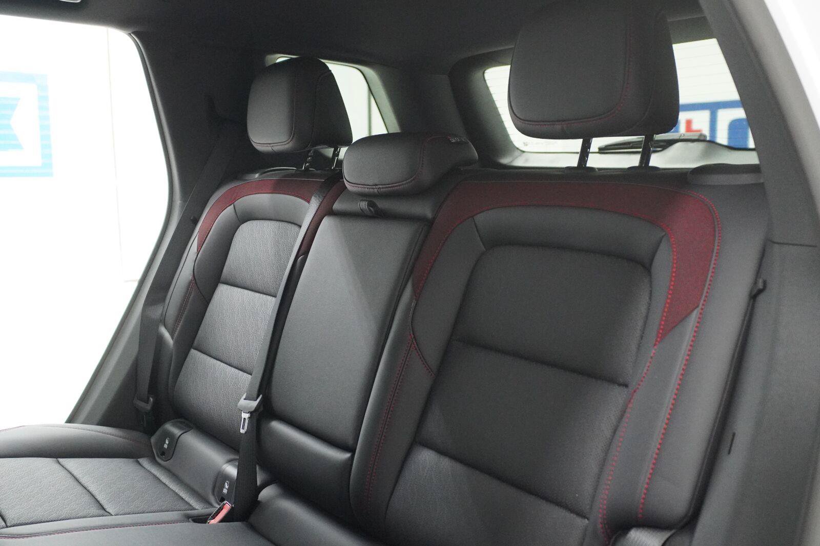 New 2027 Chevrolet Equinox RS w/ LPO, Floor Liner Package FWD image 23