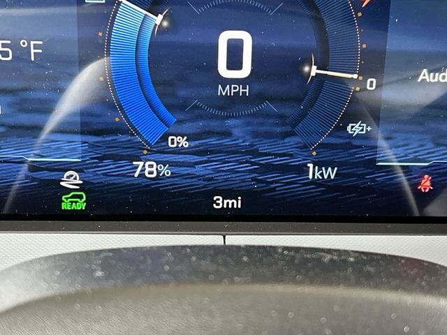 New 2027 Chevrolet Bolt LT w/ Comfort Package FWD image 12