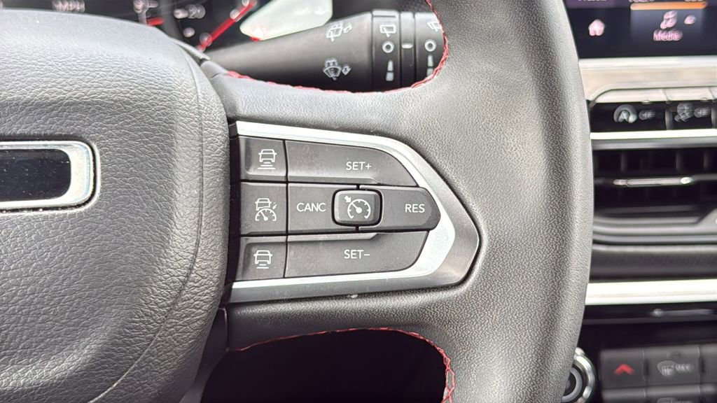 Used 2024 Jeep Compass Trailhawk image 22