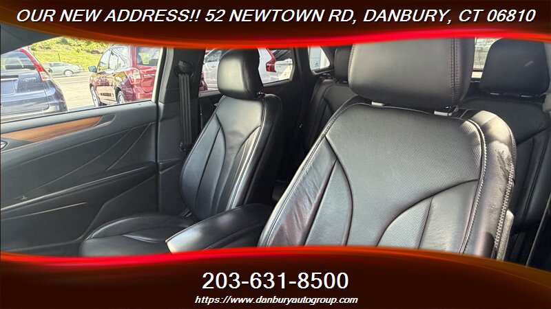 Used 2017 Lincoln MKC Reserve w/ Lincoln MKC Climate Package AWD/4WD image 12