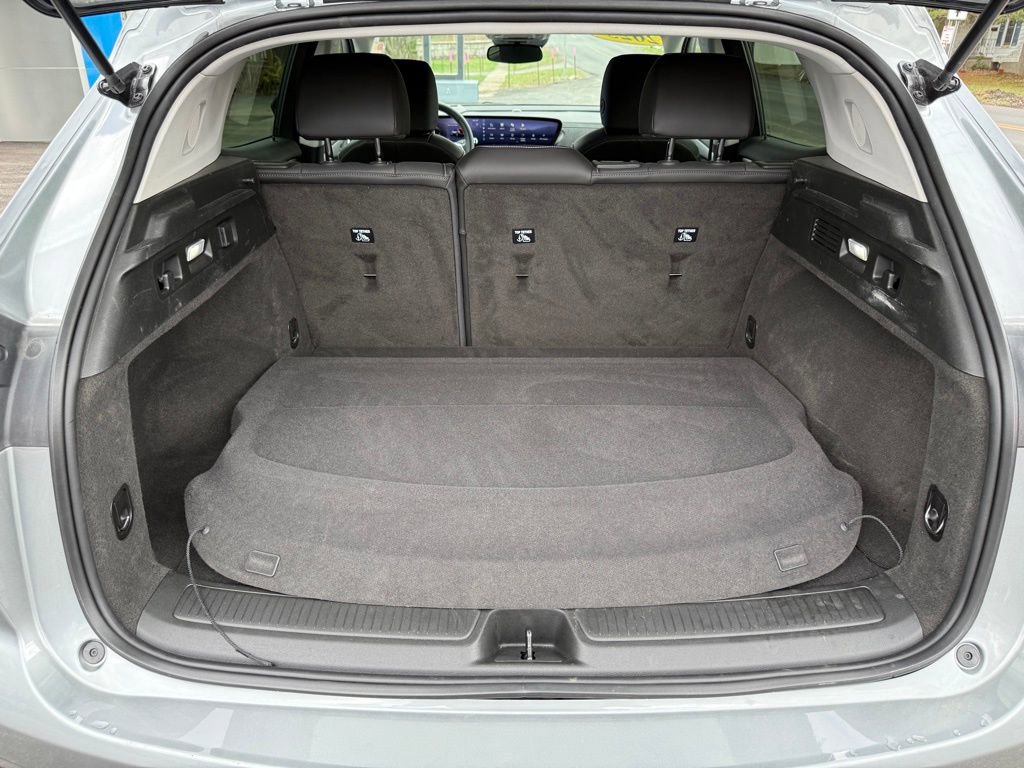 Used 2025 Buick Envision Sport Touring image 27