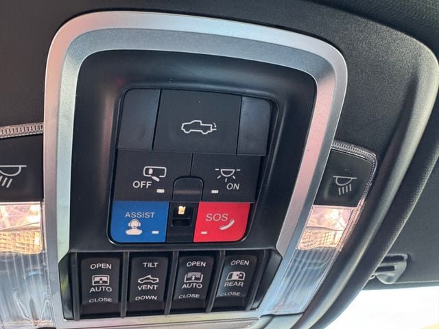 Used 2024 RAM 1500 Limited AWD/4WD image 33