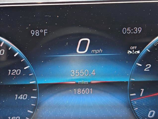 Used 2023 Mercedes-Benz GLA 250 4MATIC image 4