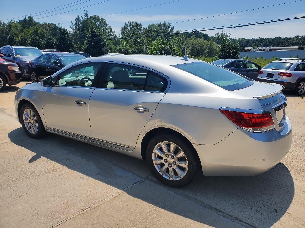 Used 2010 Buick LaCrosse CX FWD image 11