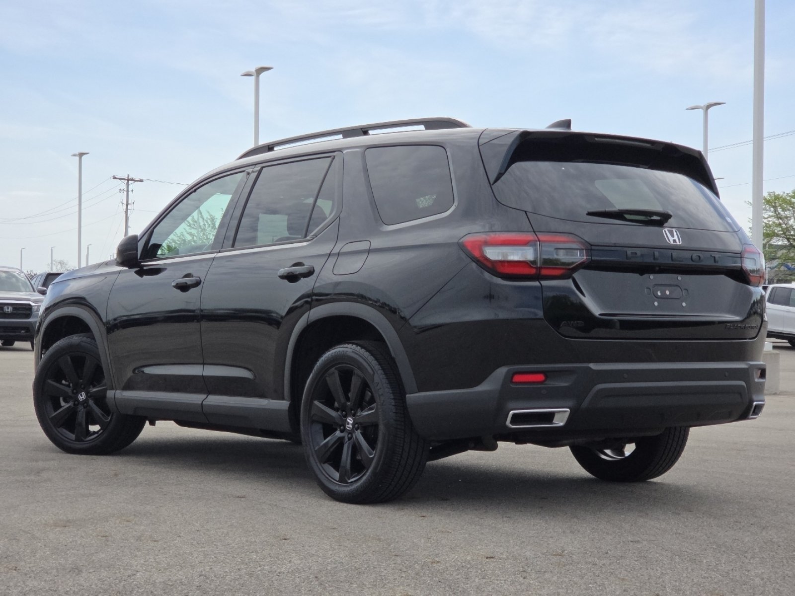 Used 2025 Honda Pilot Black Edition image 18
