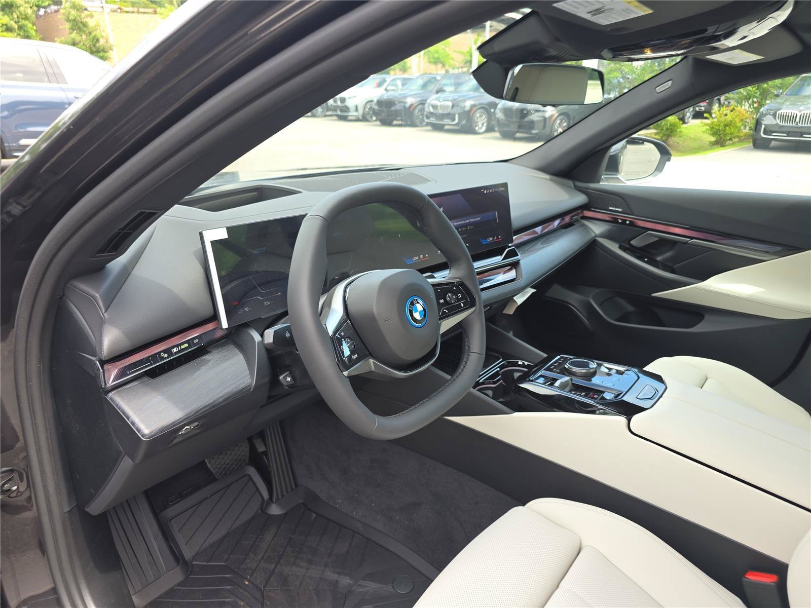 New 2027 BMW i5 xDrive40 AWD/4WD image 22