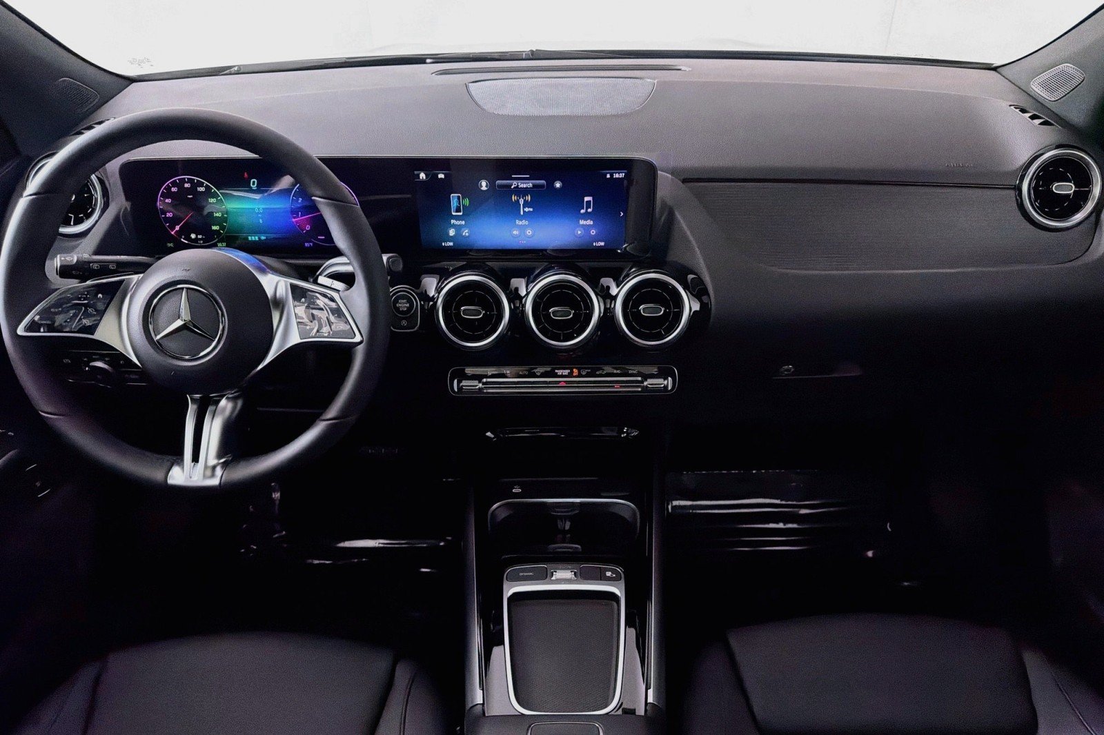 New 2026 Mercedes-Benz GLA 250 image 4