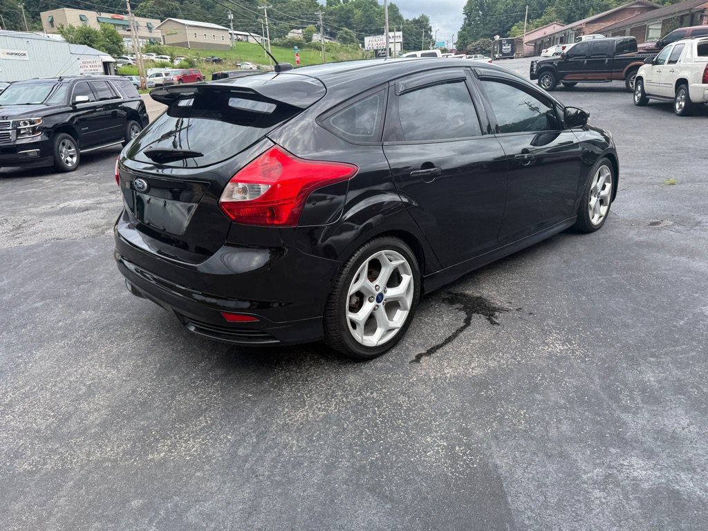 Used 2014 Ford Focus ST w/ Equipment Group 202A FWD image 15