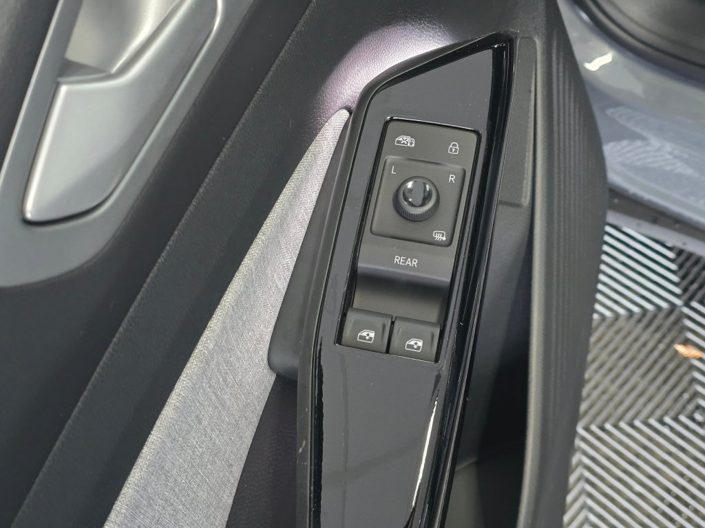 New 2026 Volkswagen ID.4 Pro AWD/4WD image 18