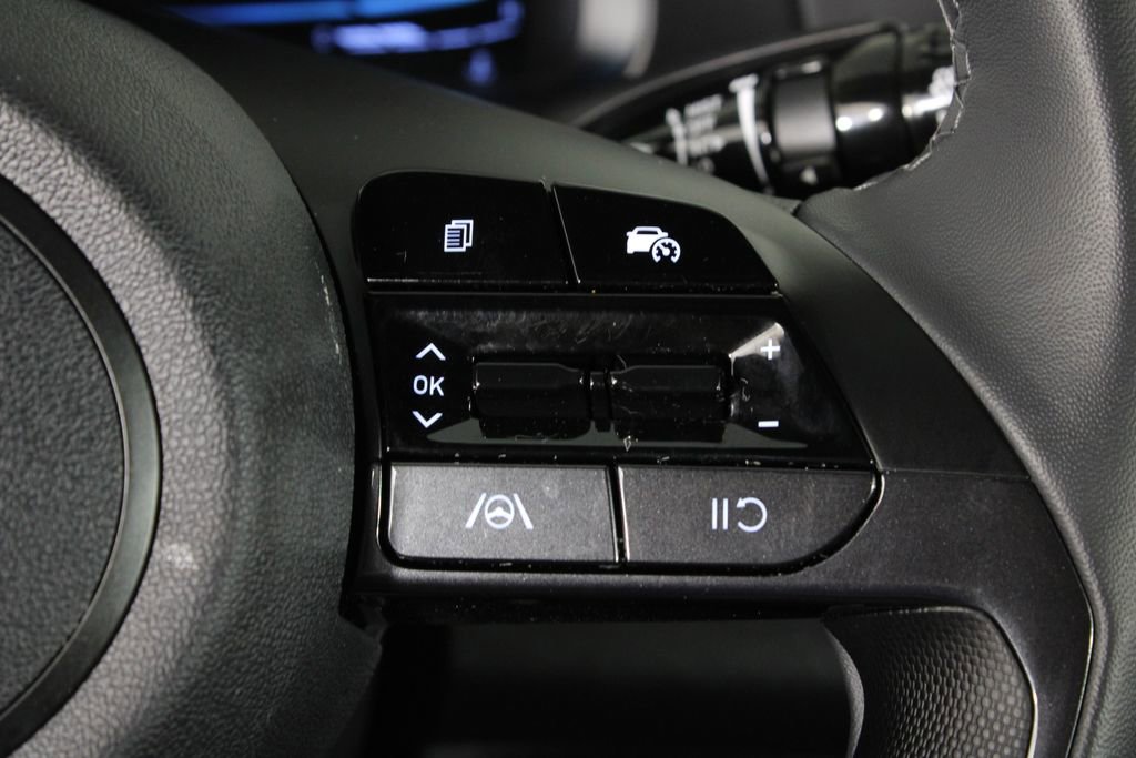 Certified 2026 Hyundai Elantra Sport FWD image 27